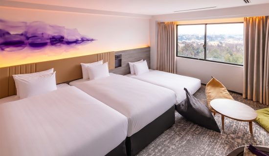 ファミリースーペリアツイン シングルベッド2台、エキストラベッド2台、シティサイド